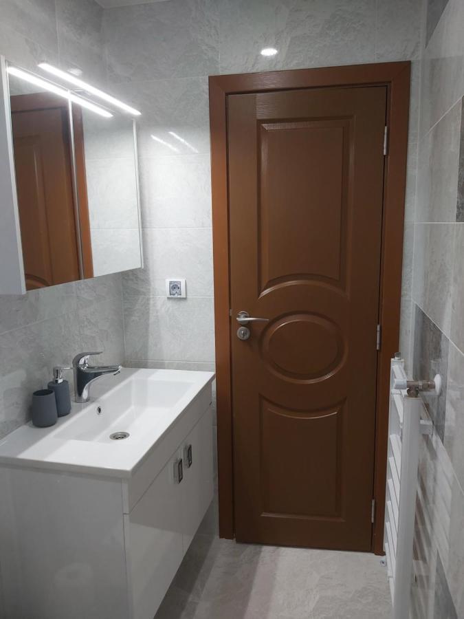 Хотел Милениум Yambol Ngoại thất bức ảnh